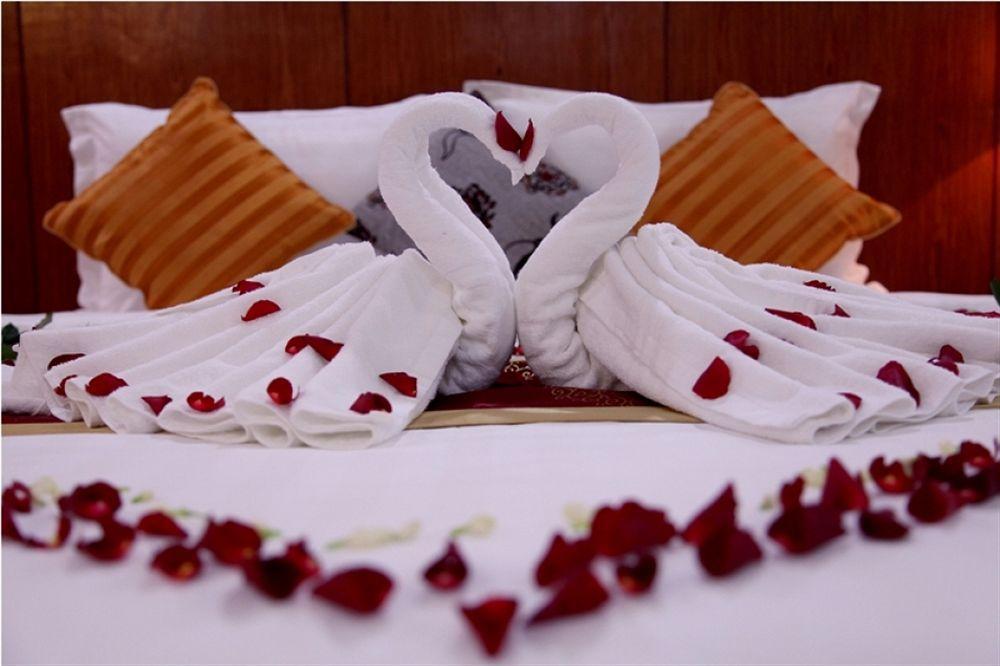 Huang Ting Hotel Phnom Penh Esterno foto