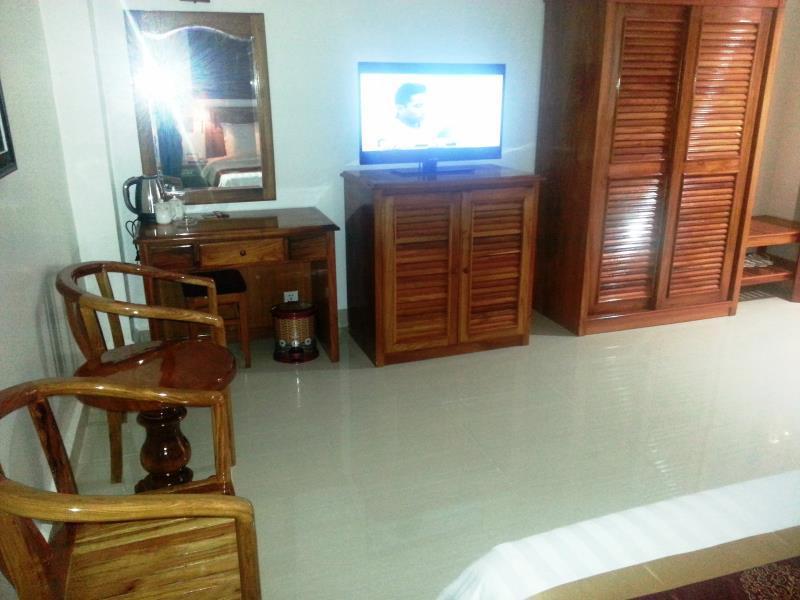 Huang Ting Hotel Phnom Penh Esterno foto