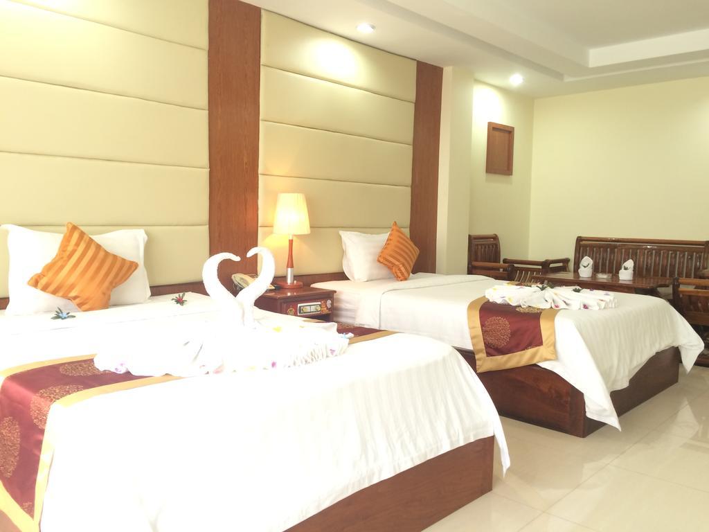 Huang Ting Hotel Phnom Penh Esterno foto